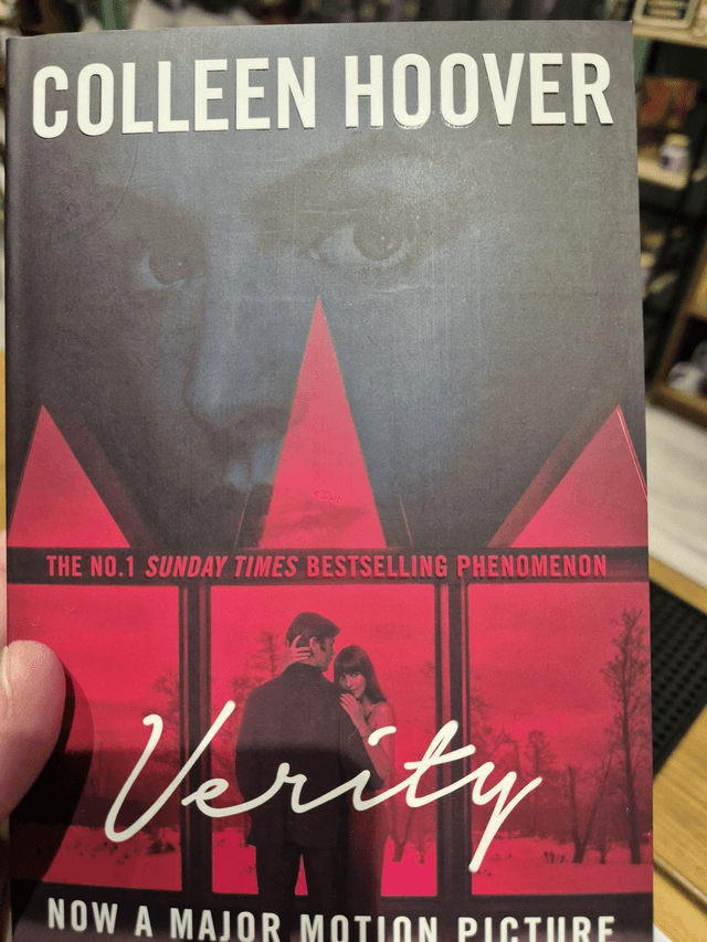 Verity by Colleen hoover — book cover