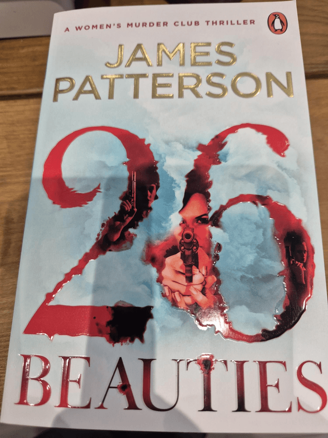 26 Beauties by James Patterson — book cover
