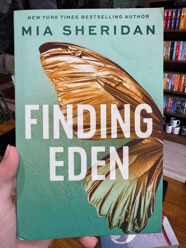 Finding Eden by Mia Sheridan — book cover
